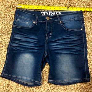 VIP Jean Shorts Size 7/8